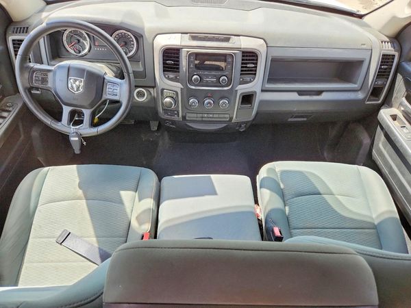 2016 RAM 1500 ST
