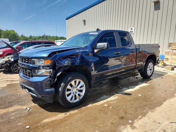 2020 CHEVROLET SILVERADO Custom
