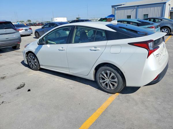 2021 TOYOTA PRIUS