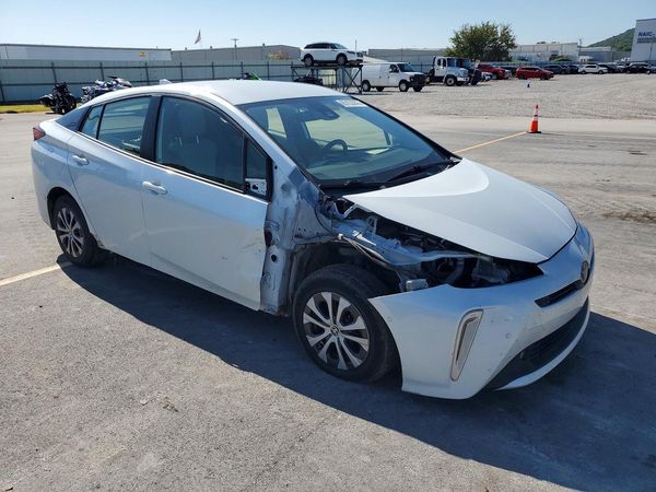 2021 TOYOTA PRIUS