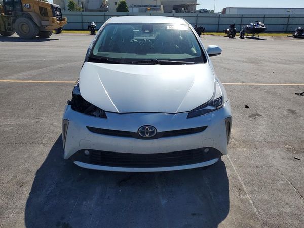 2021 TOYOTA PRIUS