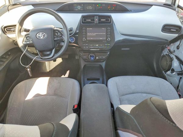 2021 TOYOTA PRIUS
