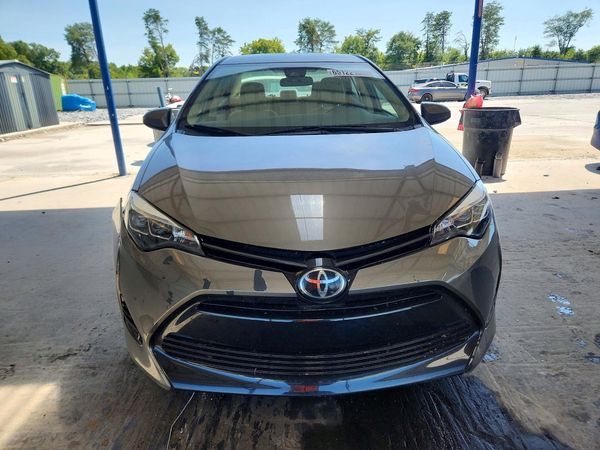 2017 TOYOTA COROLLA