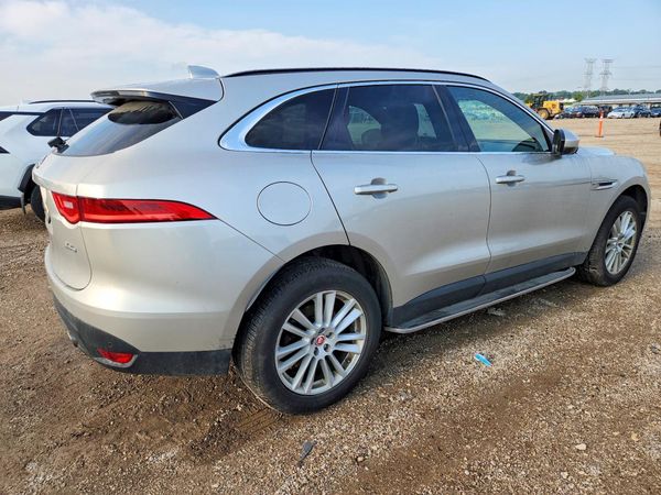 2017 JAGUAR F-PACE
