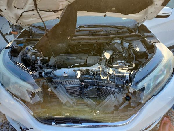 2016 HONDA CRV Touring — Engine bay