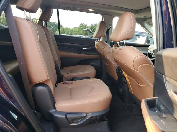 2026 TOYOTA GRAND HIGHLANDER