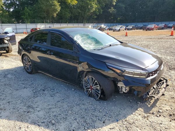 2022 KIA FORTE GT
