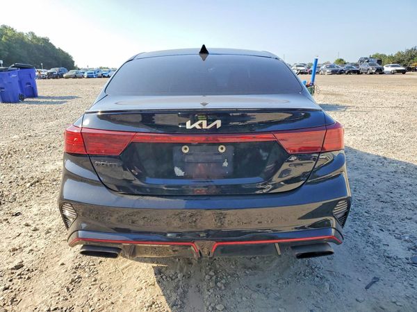 2022 KIA FORTE GT