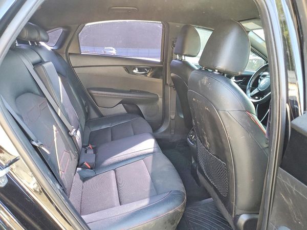 2022 KIA FORTE GT
