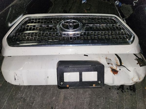 2017 TOYOTA TACOMA