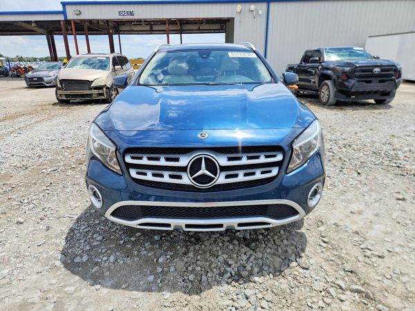 2019 MERCEDES-BENZ GLA