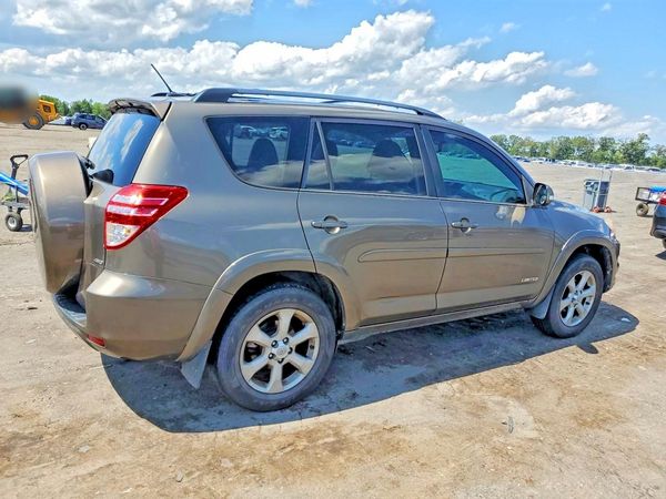 2012 TOYOTA RAV4 High
