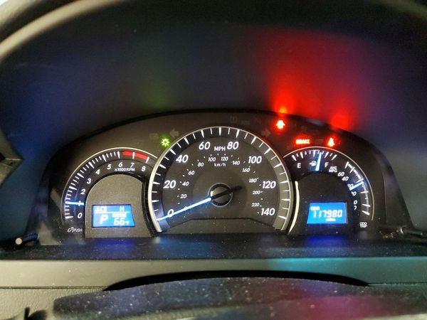 2015 TOYOTA CAMRY