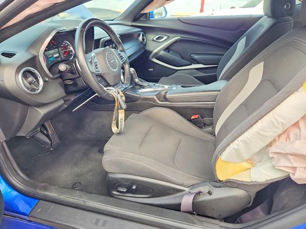 2017 CHEVROLET CAMARO 1LT