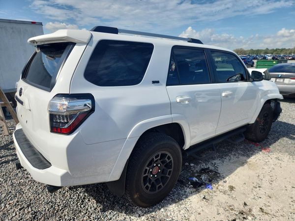 2023 TOYOTA 4RUNNER
