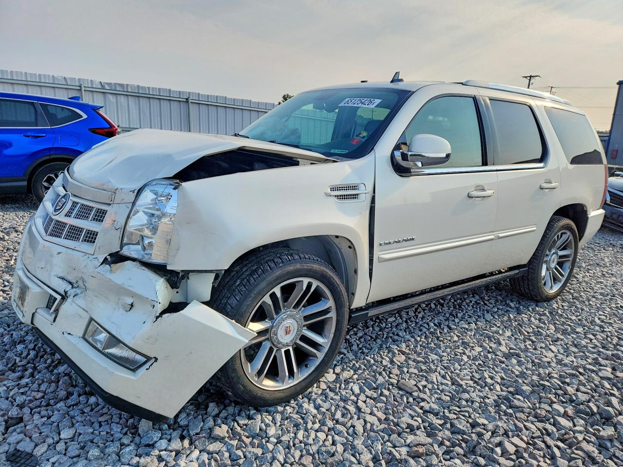 2013 CADILLAC ESCALADE Premium