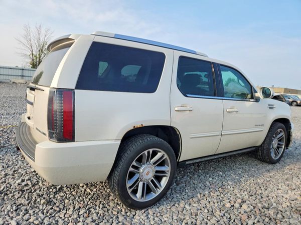 2013 CADILLAC ESCALADE Premium