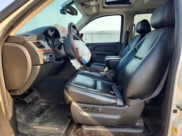 2013 CADILLAC ESCALADE Premium