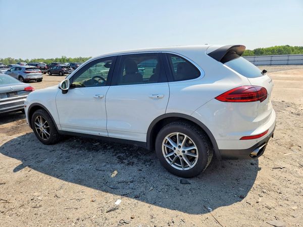 2016 PORSCHE CAYENNE