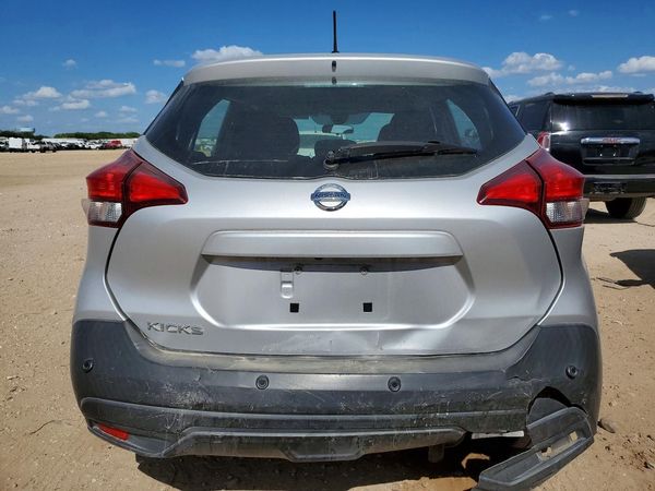2020 NISSAN KICKS