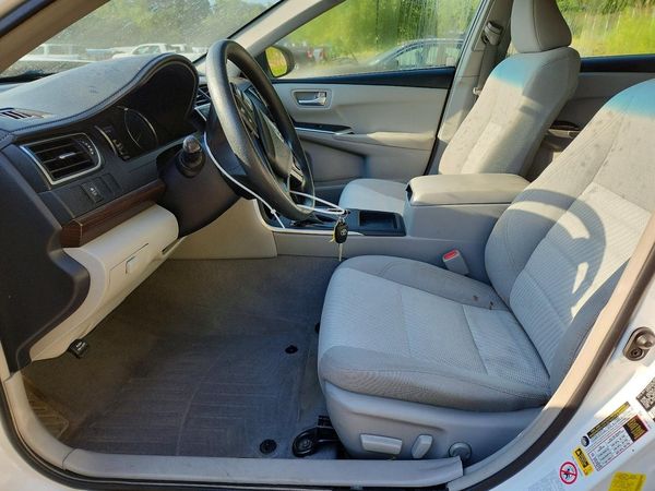 2016 TOYOTA CAMRY