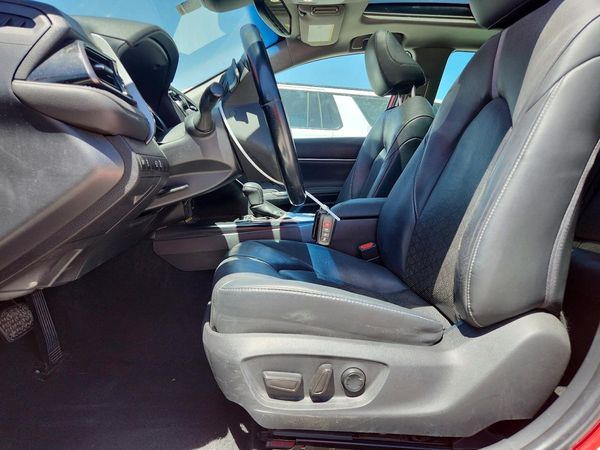 2019 TOYOTA CAMRY