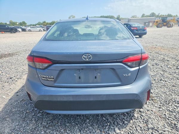 2022 TOYOTA COROLLA XLE