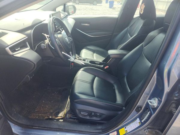 2022 TOYOTA COROLLA XLE