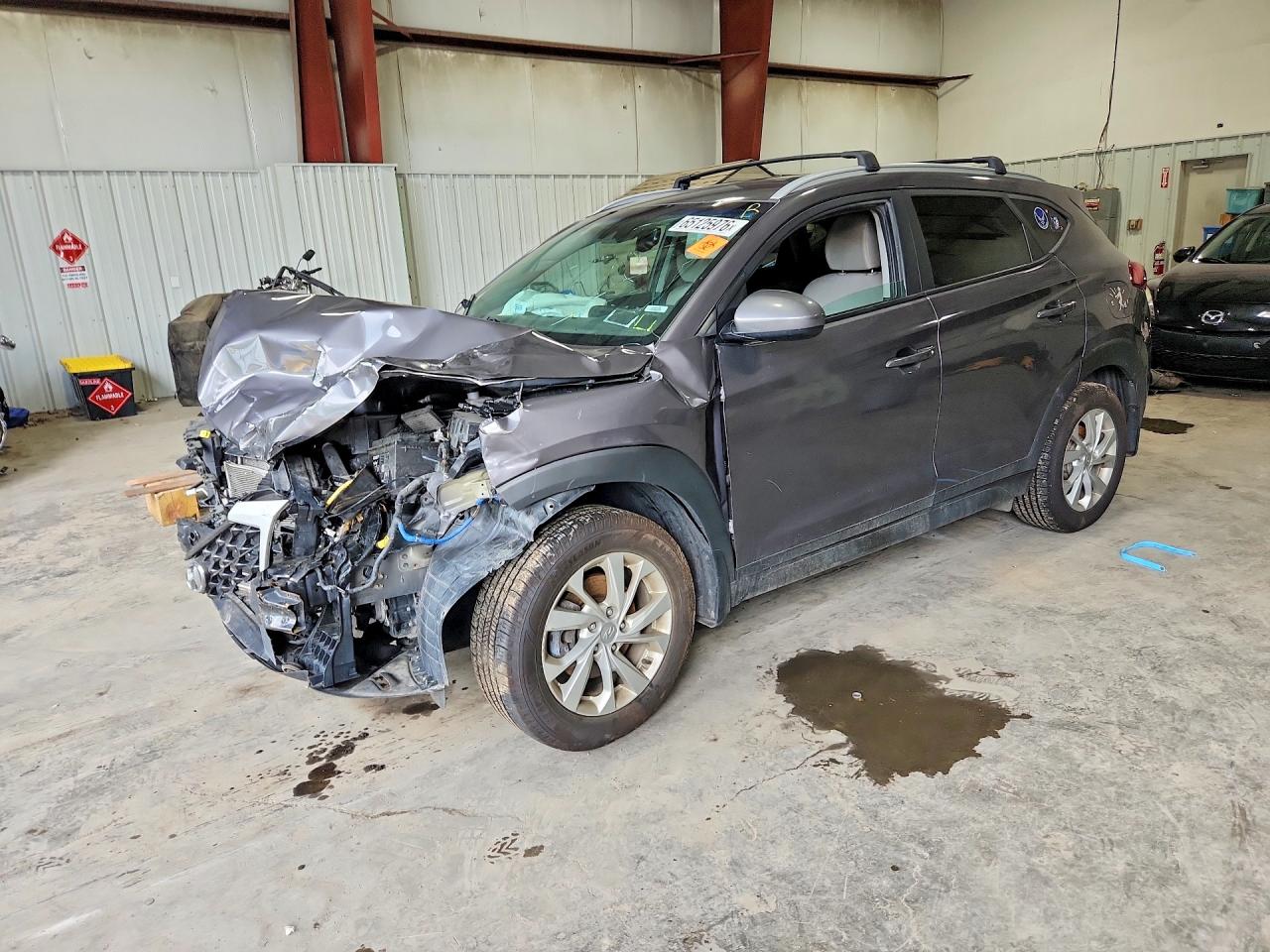 2021 HYUNDAI TUCSON — Front 3/4