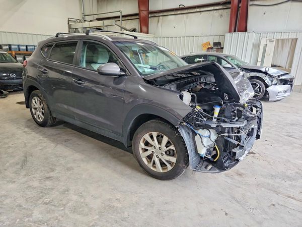 2021 HYUNDAI TUCSON — Passenger 3/4