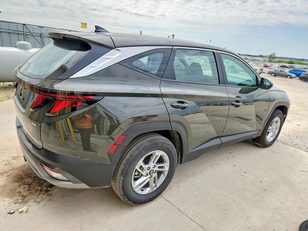 2026 HYUNDAI TUCSON SE