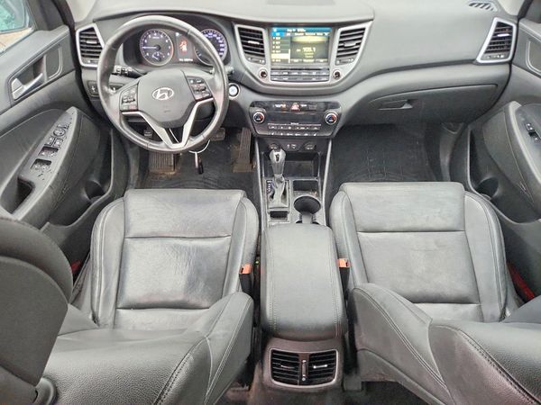 2017 HYUNDAI TUCSON