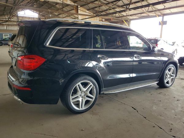 2015 MERCEDES-BENZ GL GL550 4MATIC