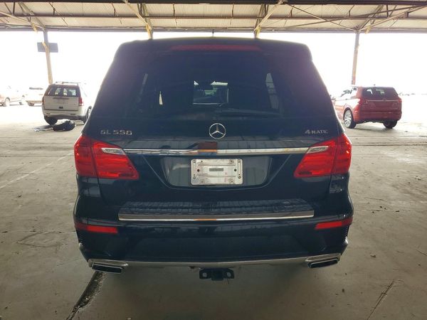2015 MERCEDES-BENZ GL GL550 4MATIC