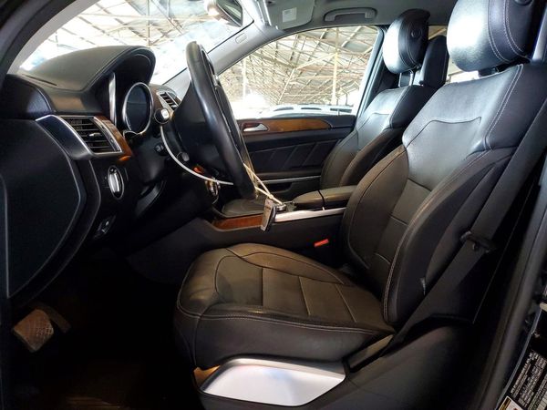 2015 MERCEDES-BENZ GL GL550 4MATIC