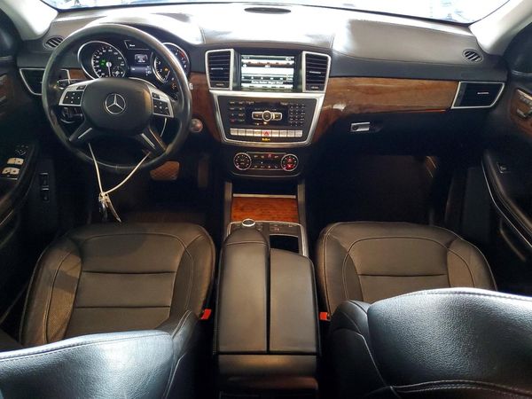 2015 MERCEDES-BENZ GL GL550 4MATIC