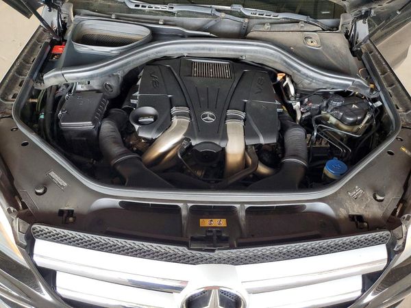2015 MERCEDES-BENZ GL GL550 4MATIC