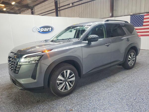 2026 NISSAN PATHFINDER SL — Front 3/4