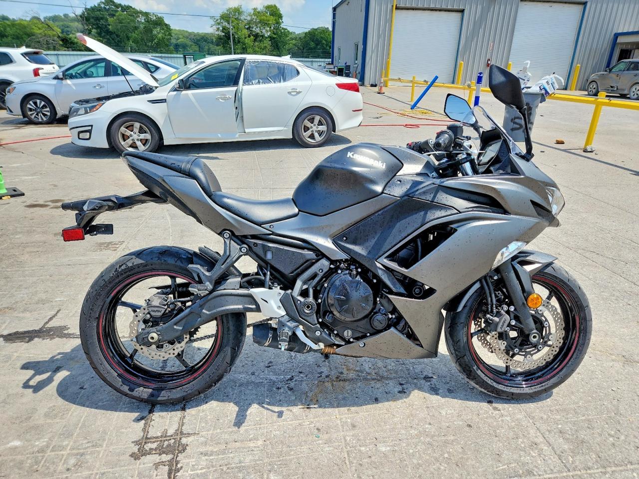 2022 KAWASAKI EX650