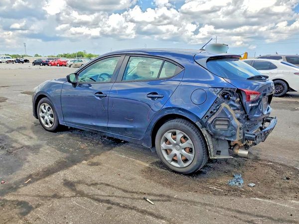 2015 MAZDA 3 Sport/GX