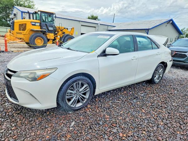 2015 TOYOTA CAMRY