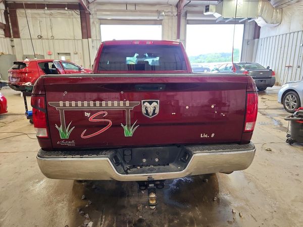 2018 RAM 1500 ST