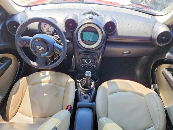 2014 MINI COOPER