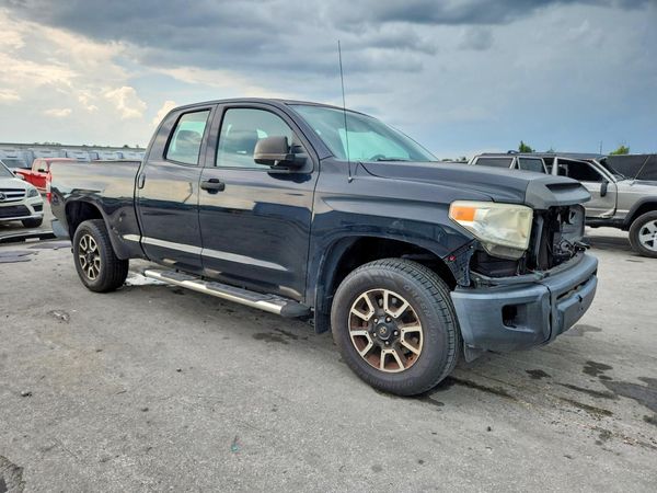 2014 TOYOTA TUNDRA SR5