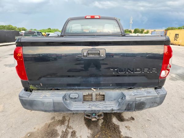 2014 TOYOTA TUNDRA SR5