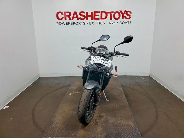 2024 TRIUMPH MOTORCYCLE STREET