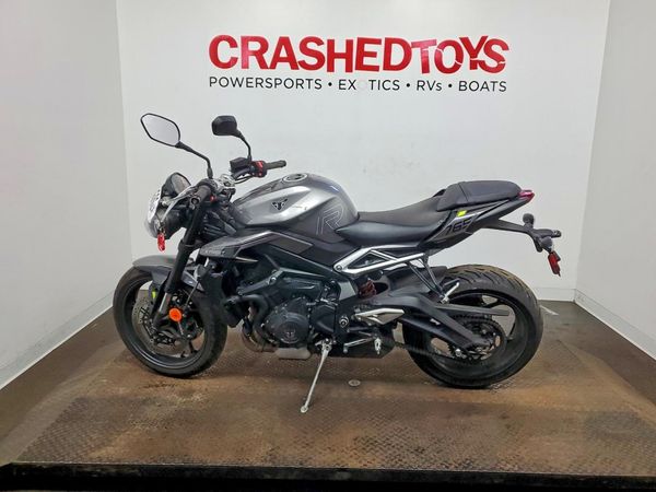 2024 TRIUMPH MOTORCYCLE STREET