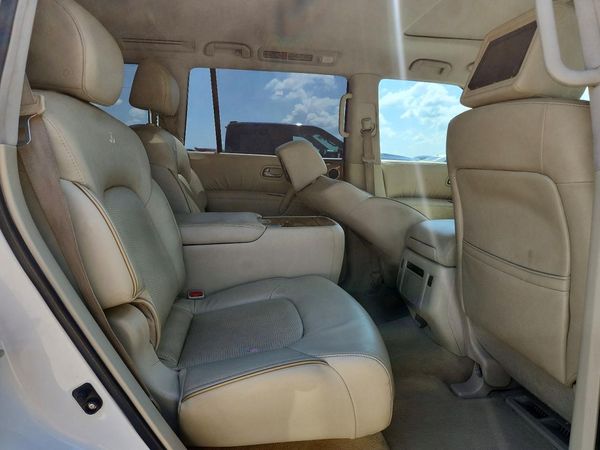 2012 INFINITI QX56 BASE