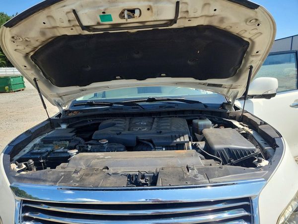 2012 INFINITI QX56 BASE
