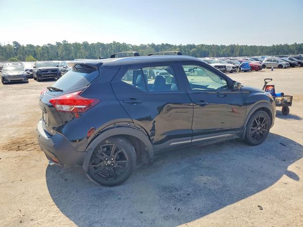 2020 NISSAN KICKS